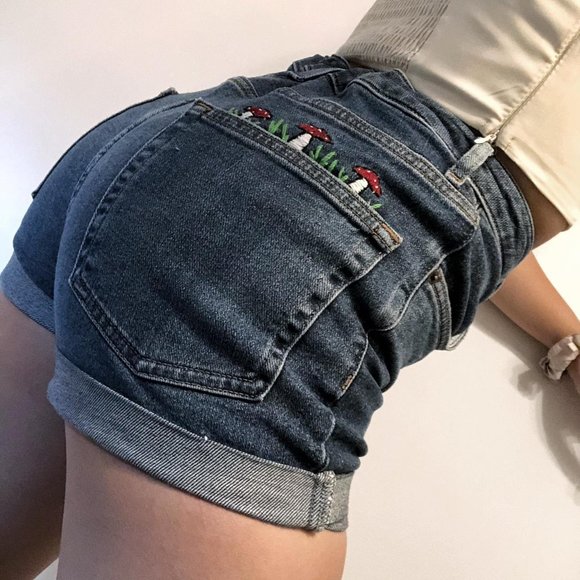 Forever 21 denim hand-embroidered shorts - Picture 1 of 4